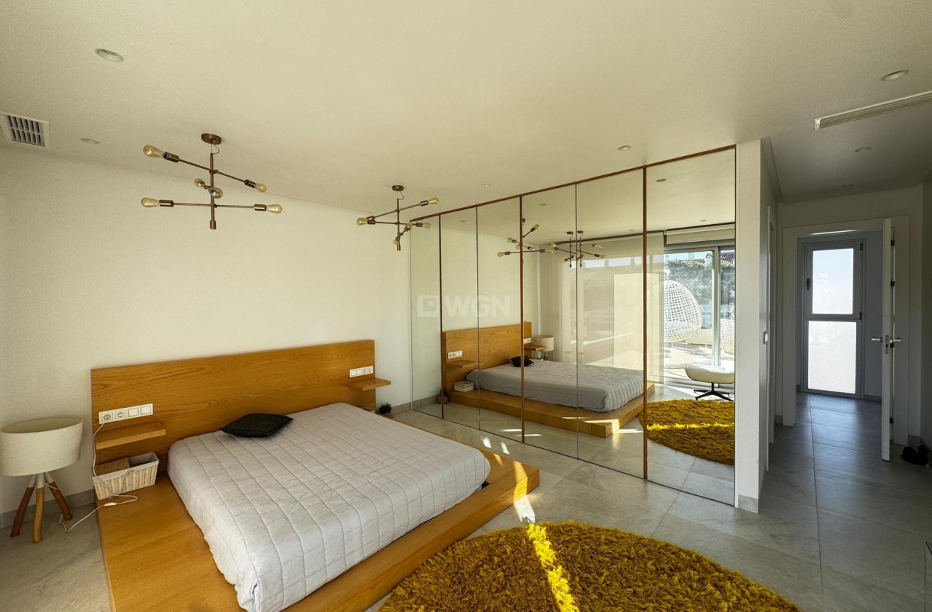 Odsprzedaż - Villa - Orihuela Costa - Campoamor