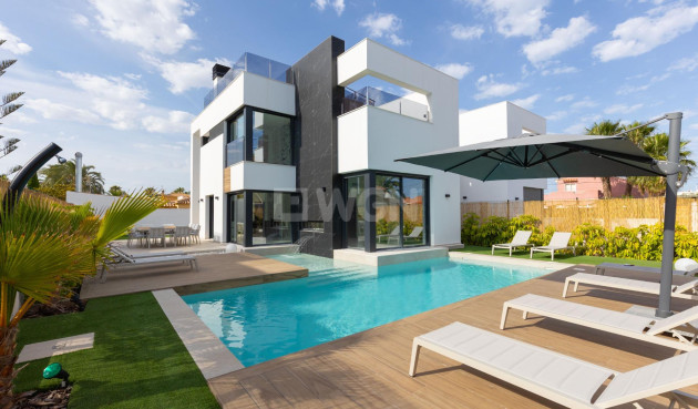 Odsprzedaż - Villa - Torrevieja - Torreta Florida