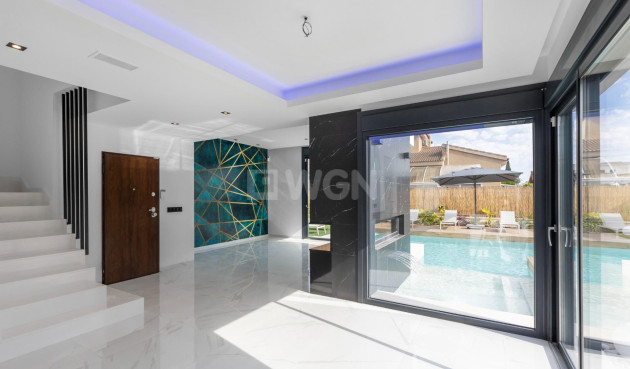 Odsprzedaż - Villa - Torrevieja - Torreta Florida