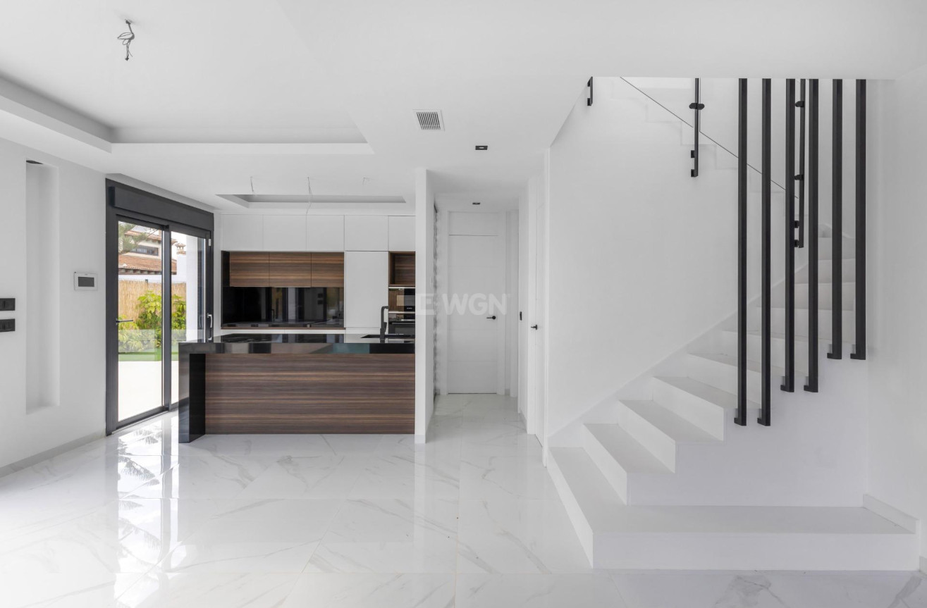Odsprzedaż - Villa - Torrevieja - Torreta Florida