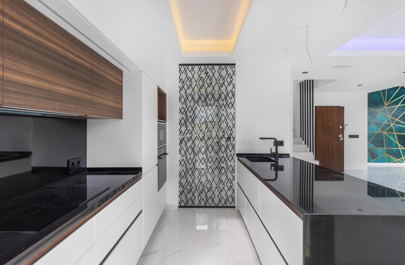 Odsprzedaż - Villa - Torrevieja - Torreta Florida