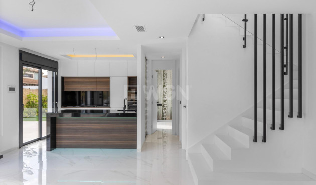 Odsprzedaż - Villa - Torrevieja - Torreta Florida