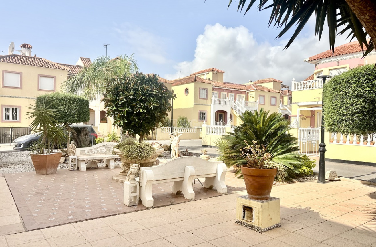 Odsprzedaż - Mieszkanie w bloku - La Zenia - Costa Blanca