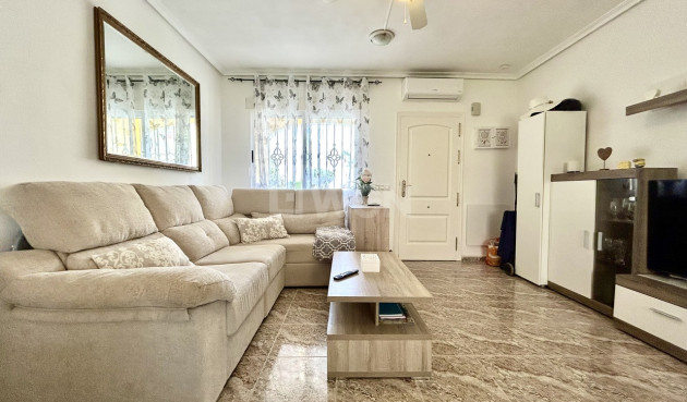 Odsprzedaż - Mieszkanie w bloku - La Zenia - Costa Blanca