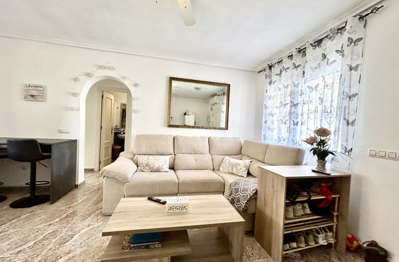 Odsprzedaż - Mieszkanie w bloku - La Zenia - Costa Blanca