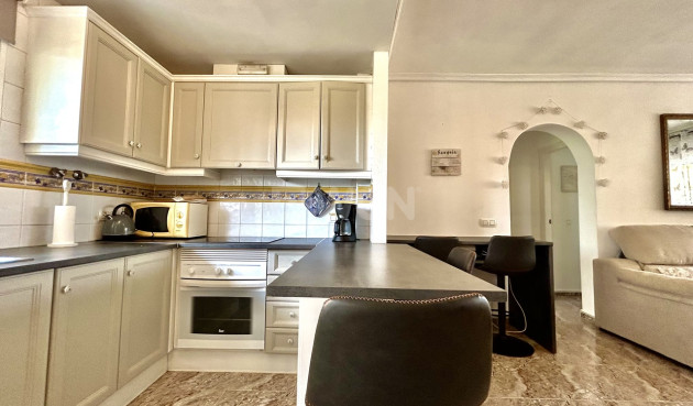 Odsprzedaż - Mieszkanie w bloku - La Zenia - Costa Blanca