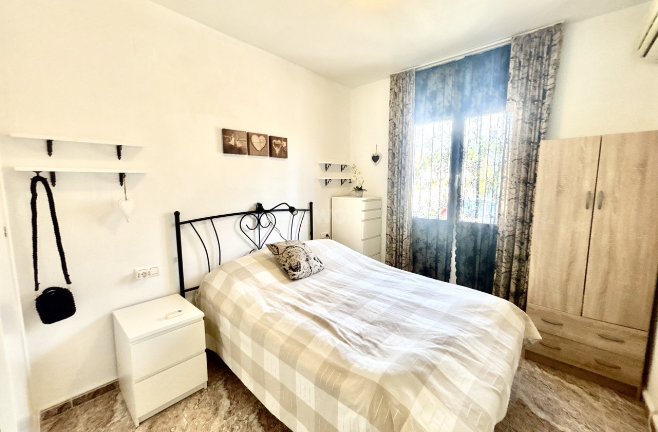 Odsprzedaż - Mieszkanie w bloku - La Zenia - Costa Blanca