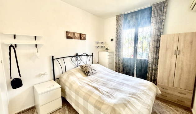 Odsprzedaż - Mieszkanie w bloku - La Zenia - Costa Blanca