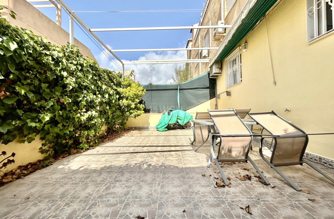 Odsprzedaż - Mieszkanie w bloku - La Zenia - Costa Blanca