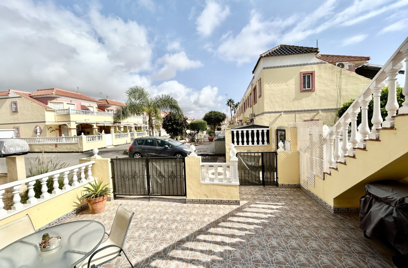 Odsprzedaż - Mieszkanie w bloku - La Zenia - Costa Blanca