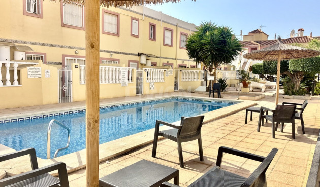 Odsprzedaż - Mieszkanie w bloku - La Zenia - Costa Blanca