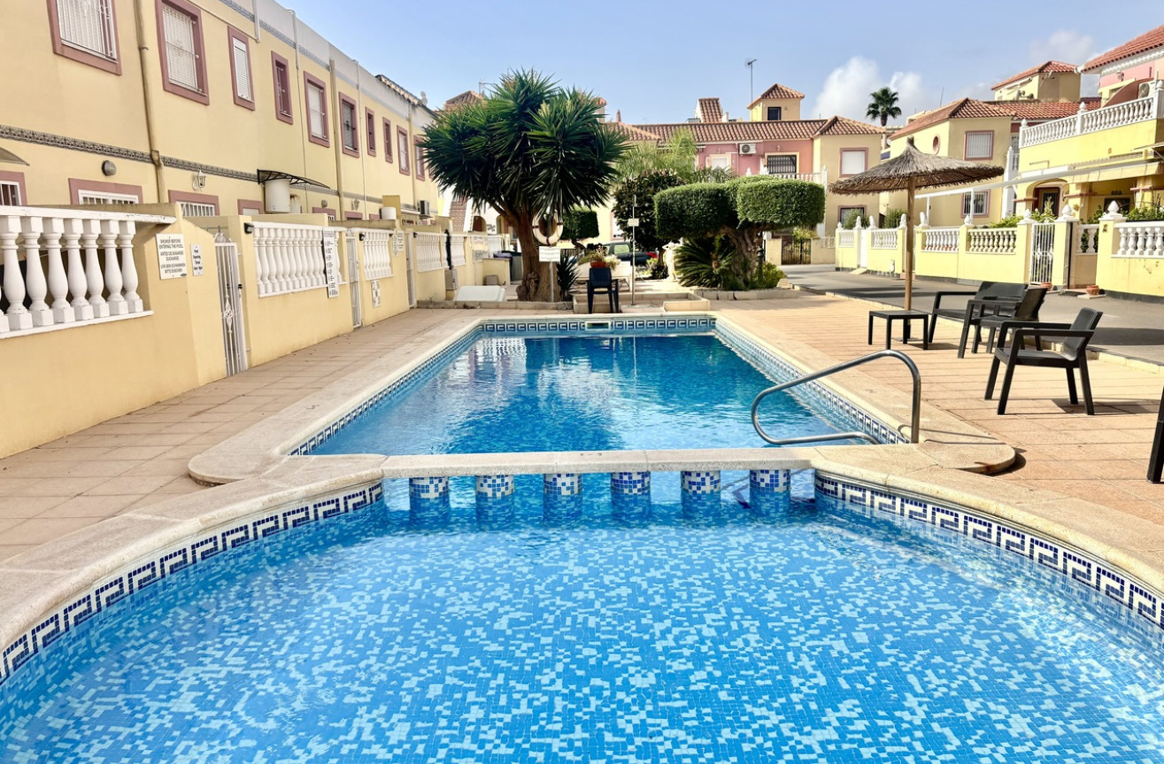 Odsprzedaż - Mieszkanie w bloku - La Zenia - Costa Blanca
