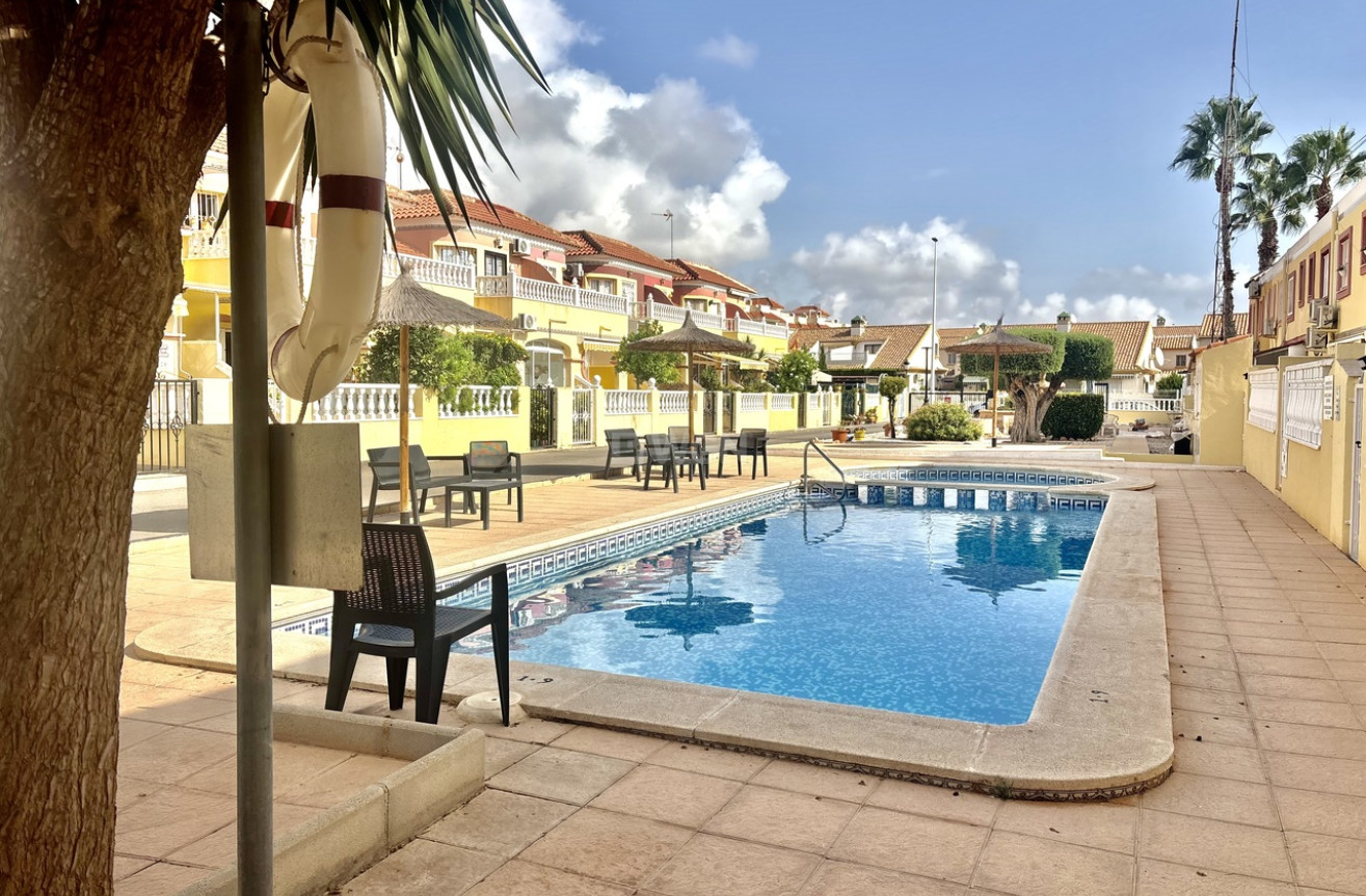 Odsprzedaż - Mieszkanie w bloku - La Zenia - Costa Blanca