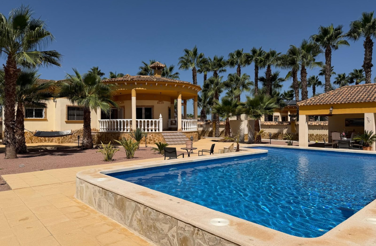 Odsprzedaż - Villa - Catral - Costa Blanca
