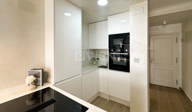 Reventa - Apartamento / piso - Torrevieja - Costa Blanca
