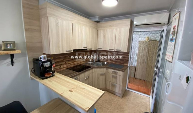Reventa - Apartamento / piso - Playa Flamenca - Costa Blanca