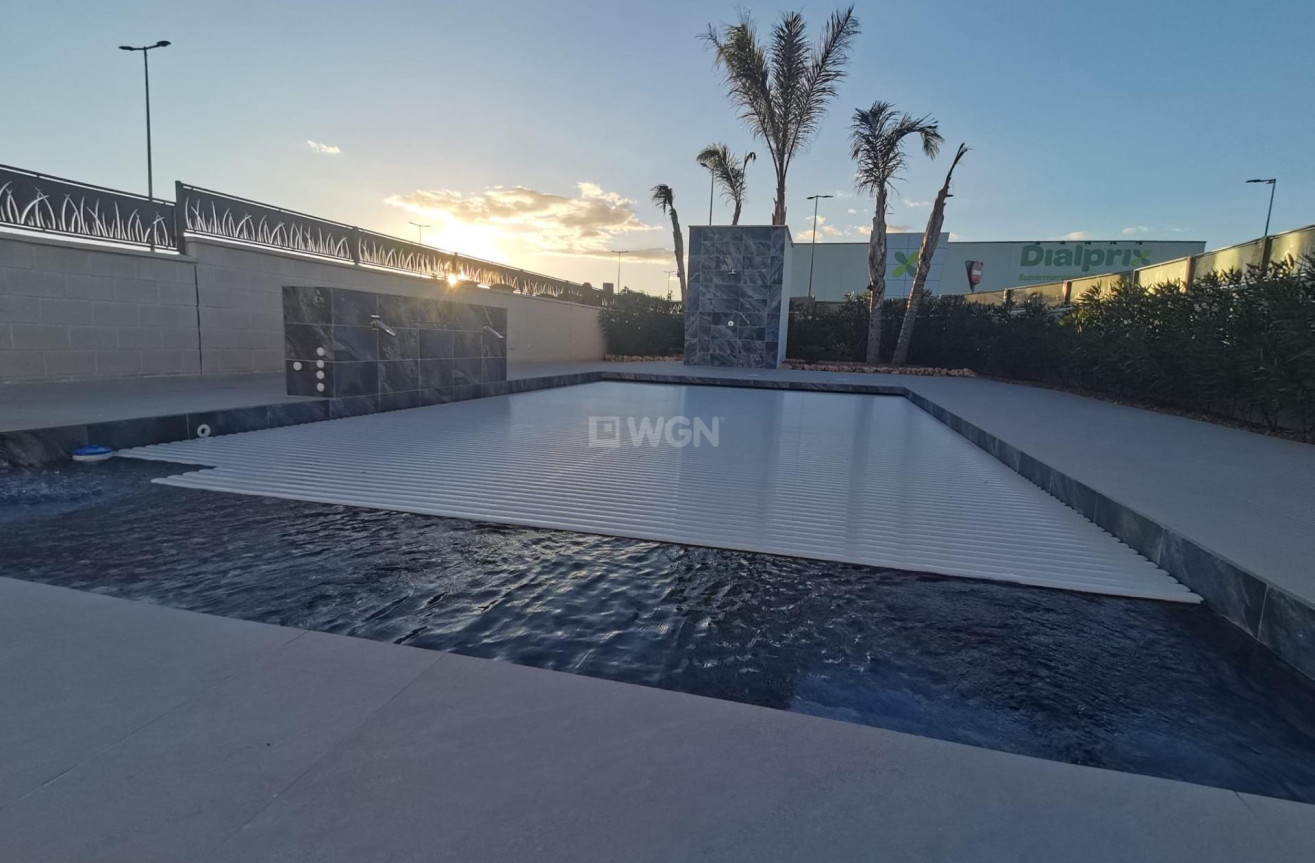 Nowy budynek - Villa - Los Montesinos - La Herrada