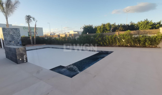 Nowy budynek - Villa - Los Montesinos - La Herrada