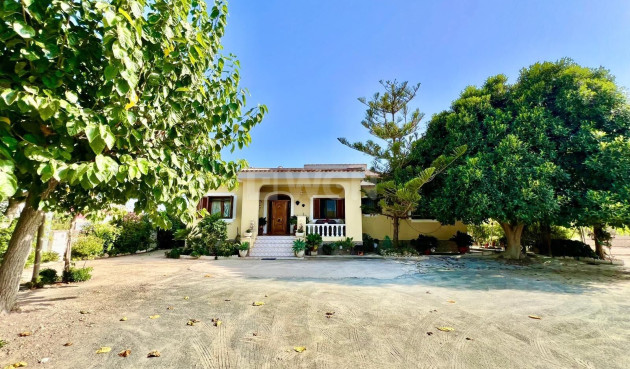 Odsprzedaż - Villa - Daya Vieja - Costa Blanca Sur