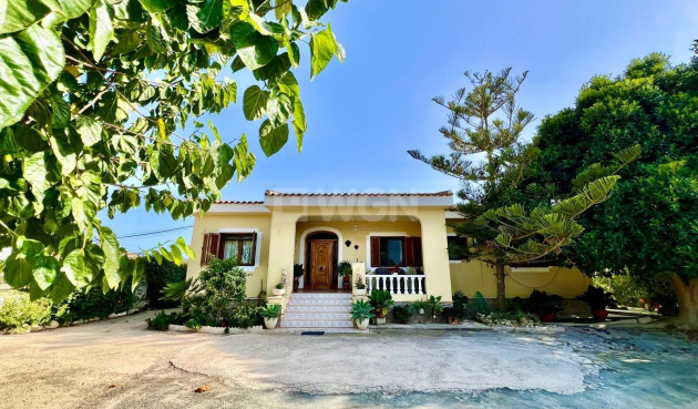 Odsprzedaż - Villa - Daya Vieja - Costa Blanca Sur