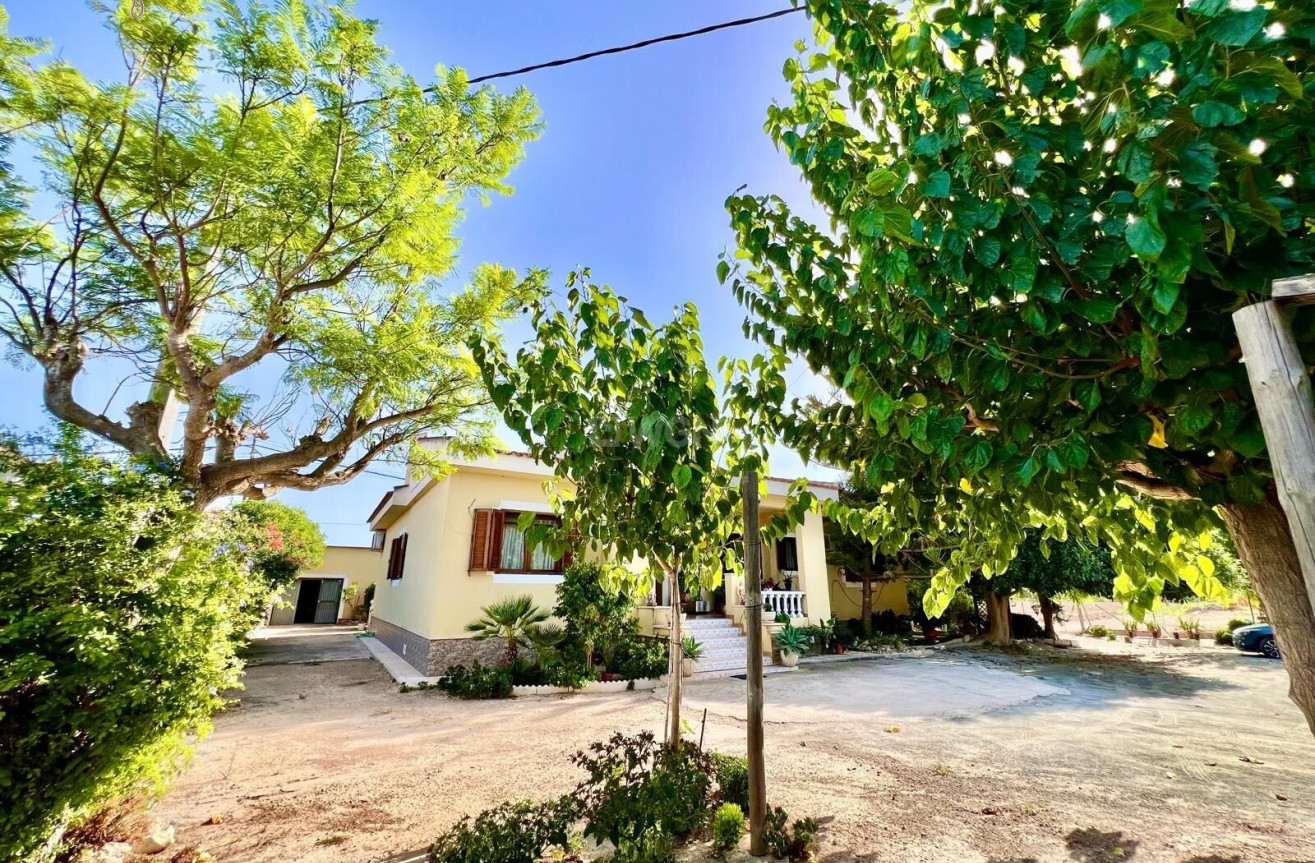 Odsprzedaż - Villa - Daya Vieja - Costa Blanca Sur