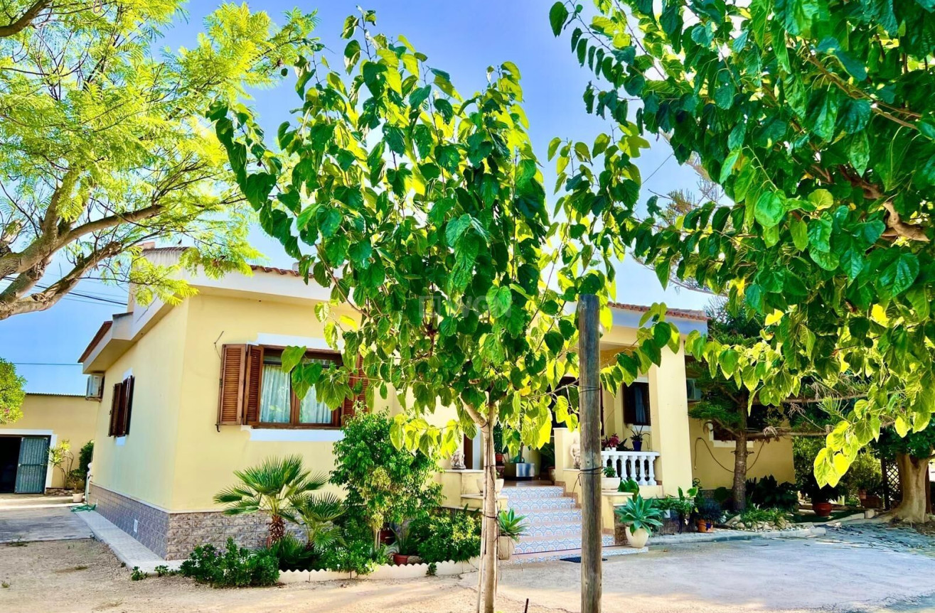 Odsprzedaż - Villa - Daya Vieja - Costa Blanca Sur