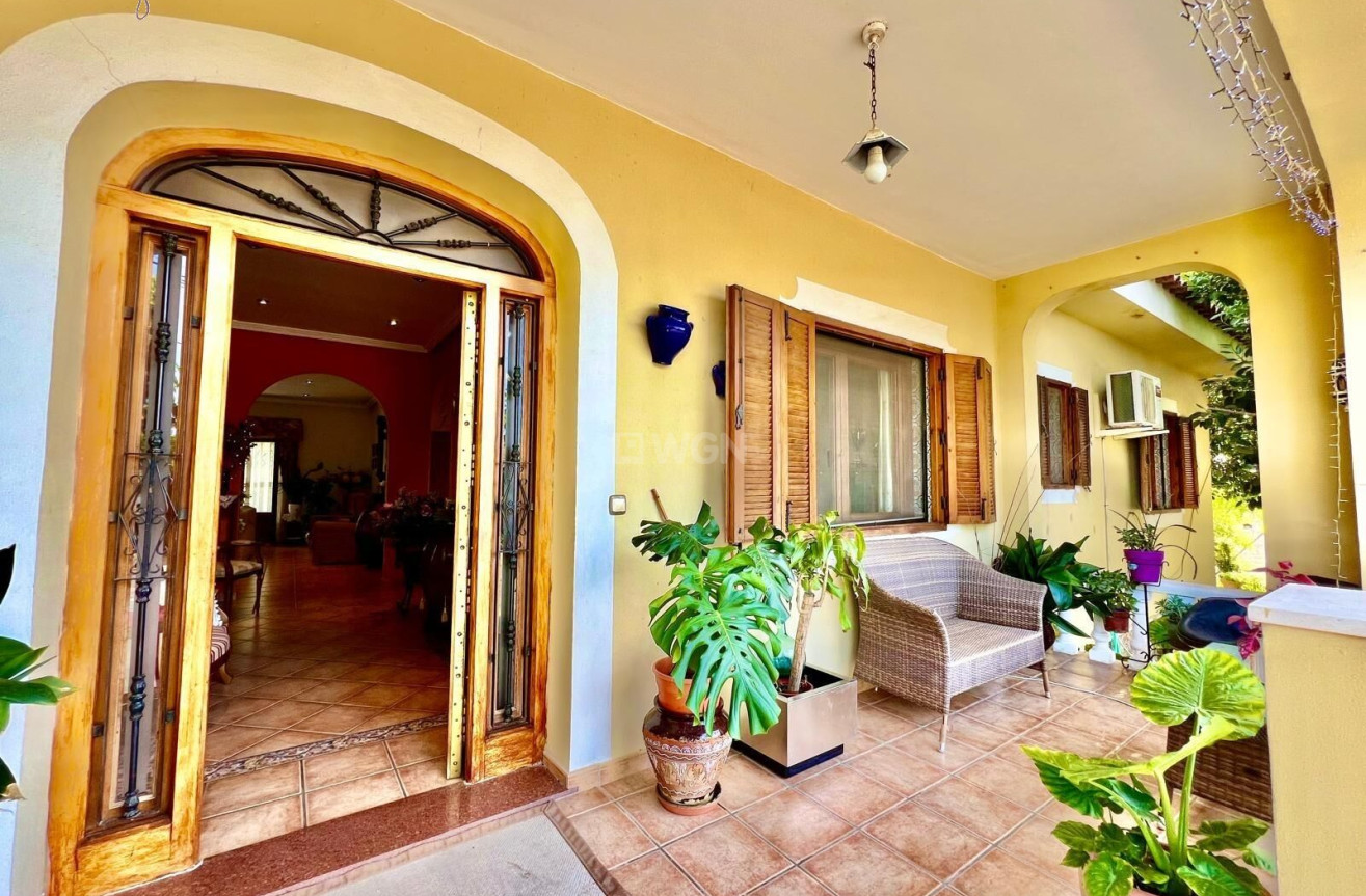 Odsprzedaż - Villa - Daya Vieja - Costa Blanca Sur