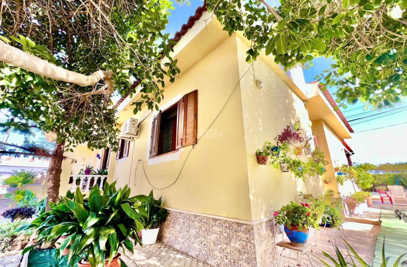 Odsprzedaż - Villa - Daya Vieja - Costa Blanca Sur
