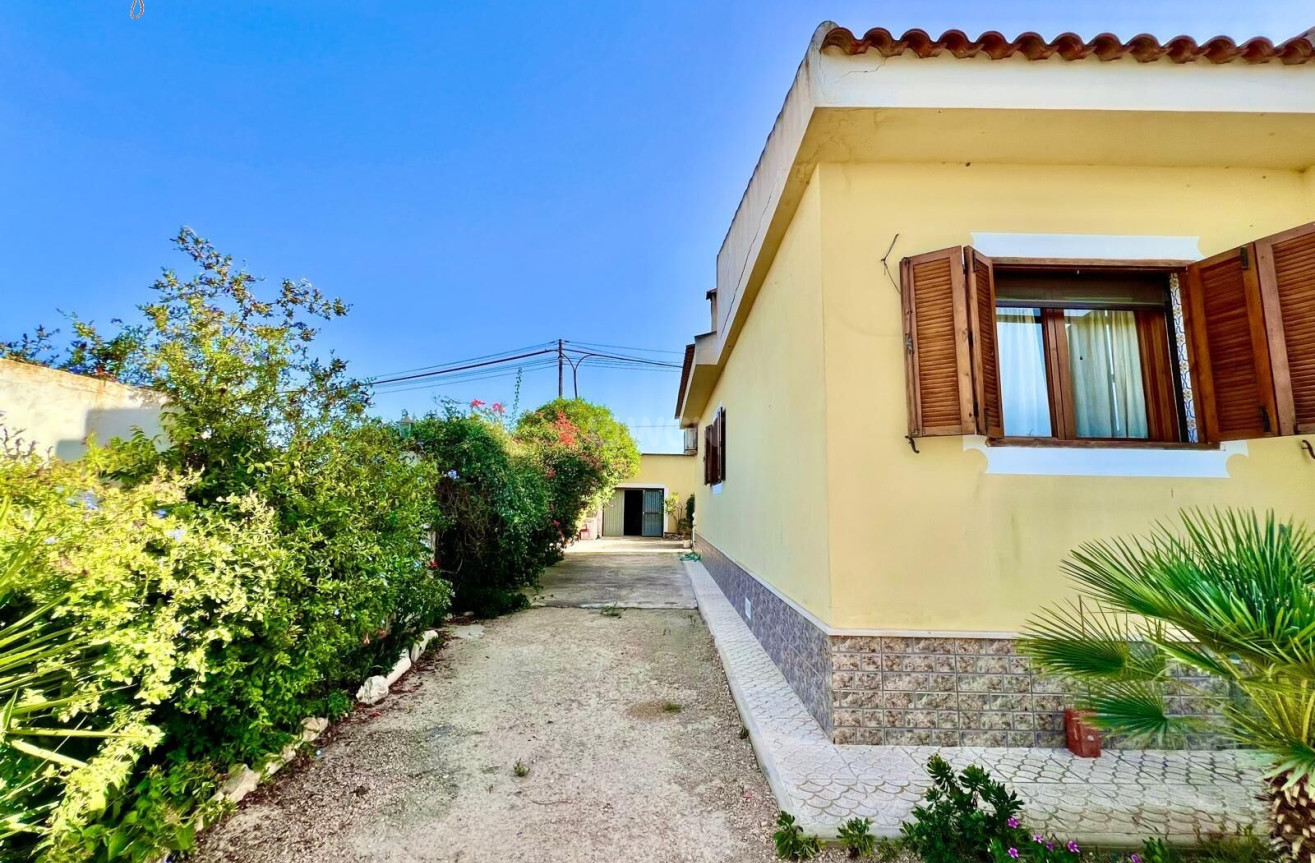 Odsprzedaż - Villa - Daya Vieja - Costa Blanca Sur