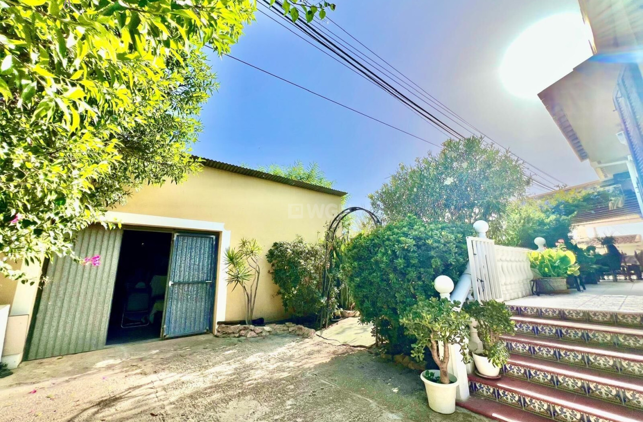 Odsprzedaż - Villa - Daya Vieja - Costa Blanca Sur