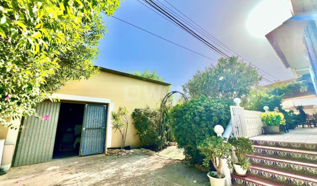 Odsprzedaż - Villa - Daya Vieja - Costa Blanca Sur