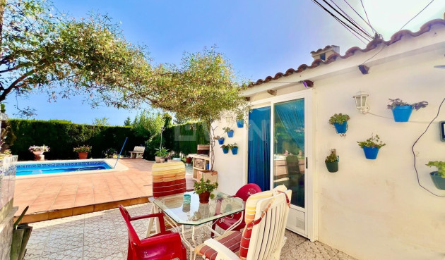 Odsprzedaż - Villa - Daya Vieja - Costa Blanca Sur