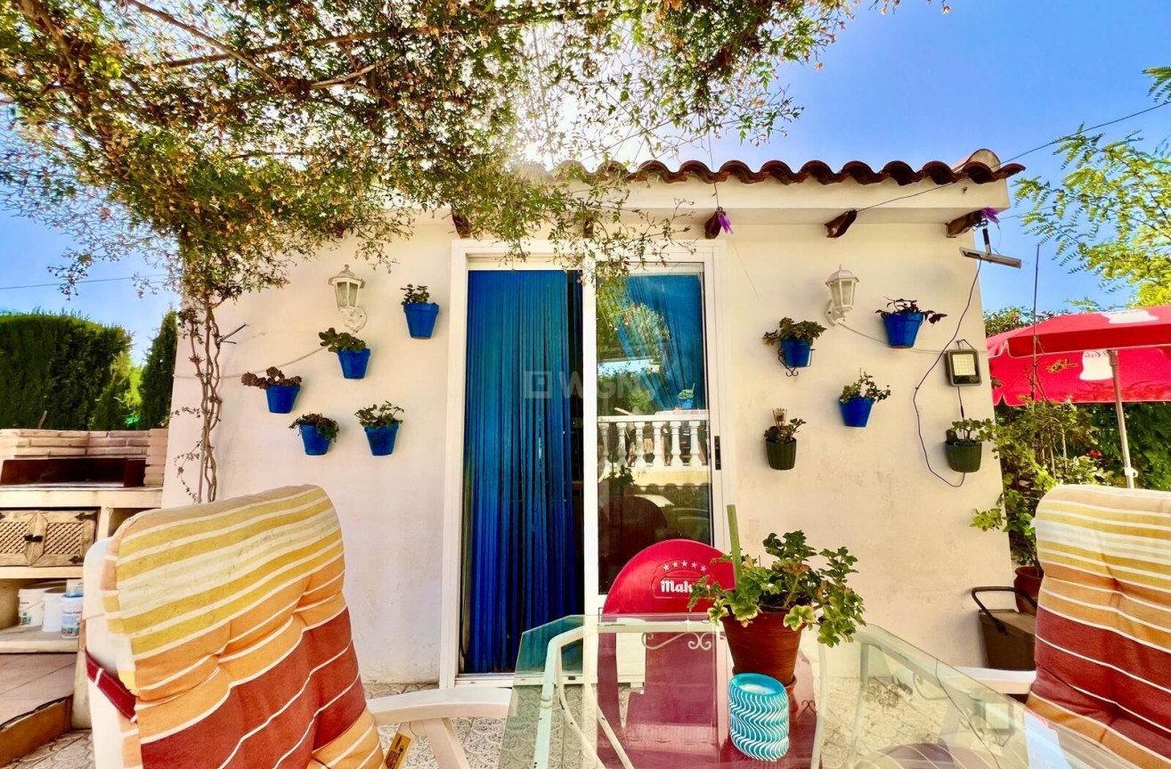 Odsprzedaż - Villa - Daya Vieja - Costa Blanca Sur