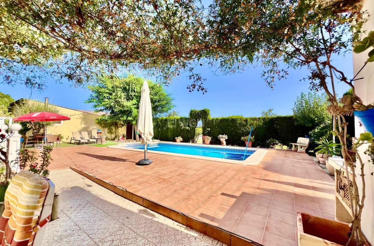 Odsprzedaż - Villa - Daya Vieja - Costa Blanca Sur
