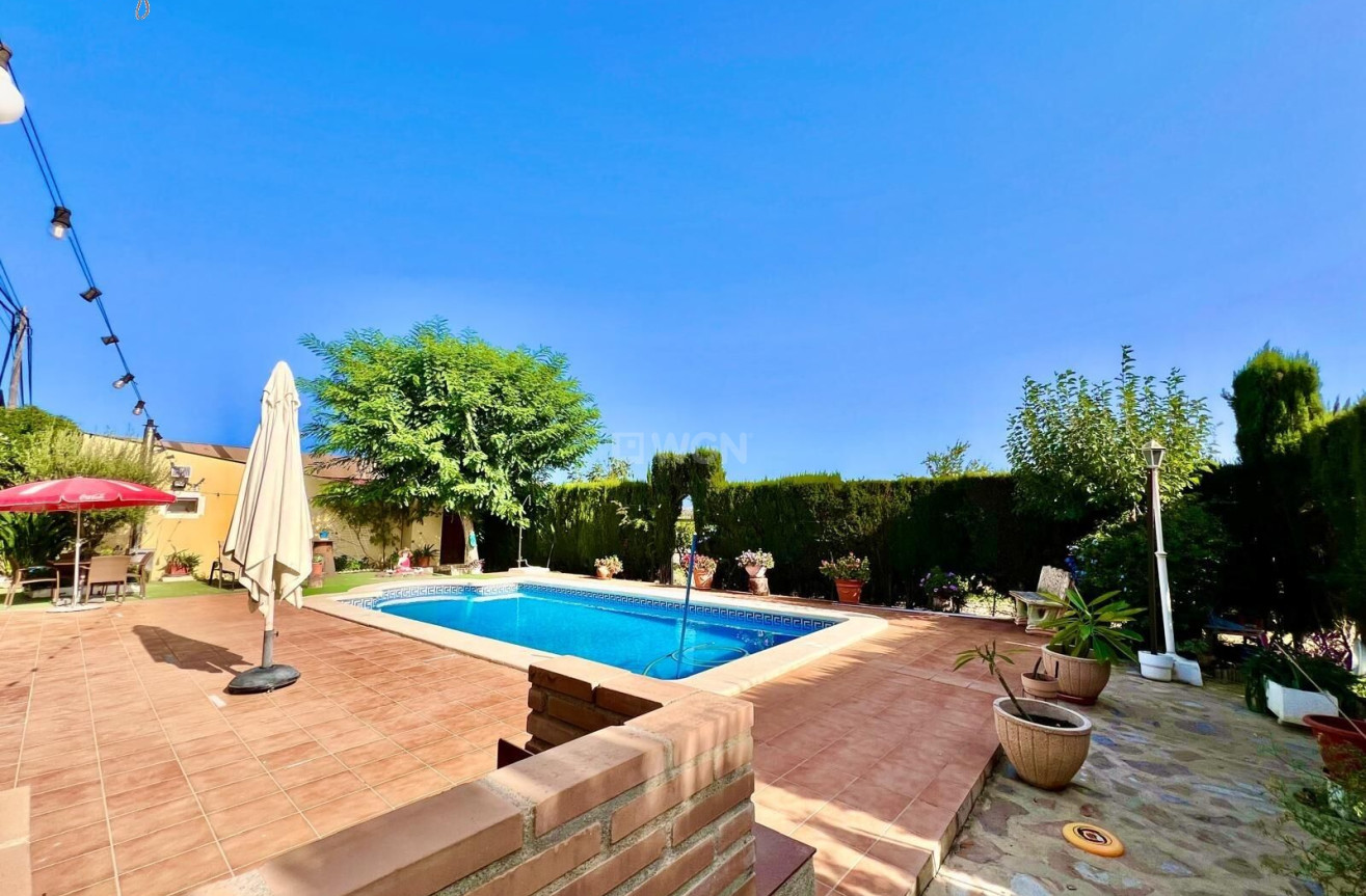 Odsprzedaż - Villa - Daya Vieja - Costa Blanca Sur