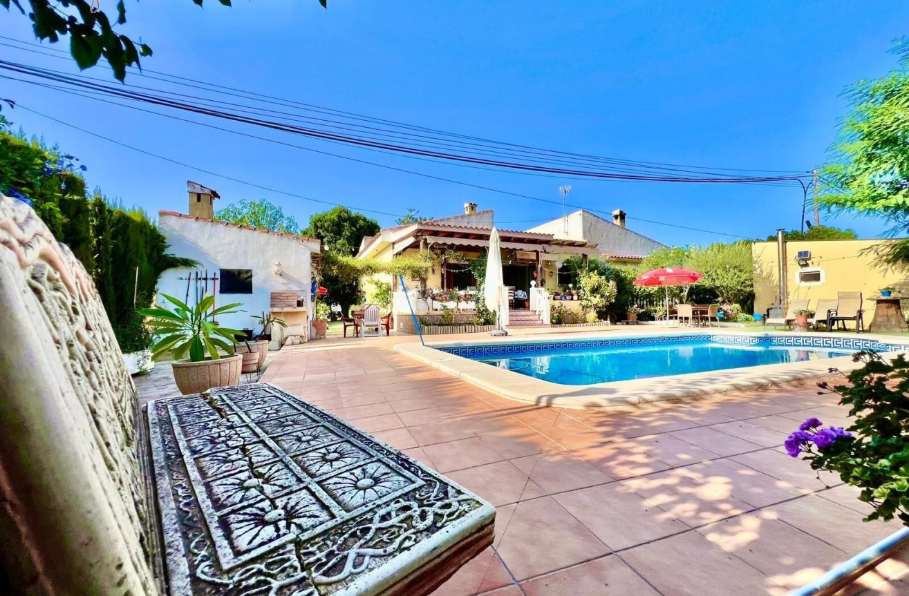 Odsprzedaż - Villa - Daya Vieja - Costa Blanca Sur