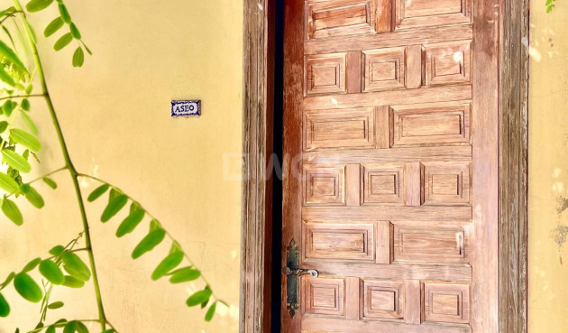 Odsprzedaż - Villa - Daya Vieja - Costa Blanca Sur