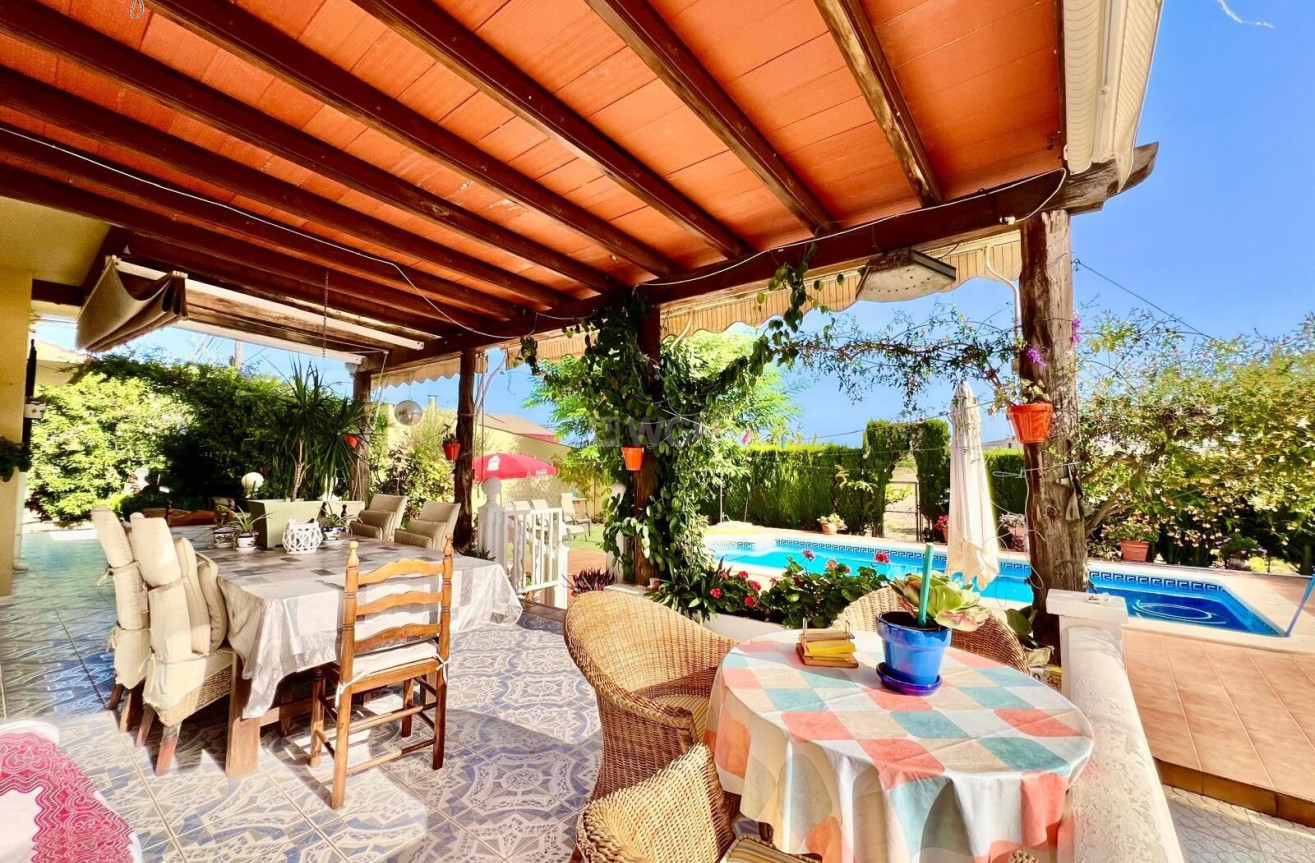 Odsprzedaż - Villa - Daya Vieja - Costa Blanca Sur