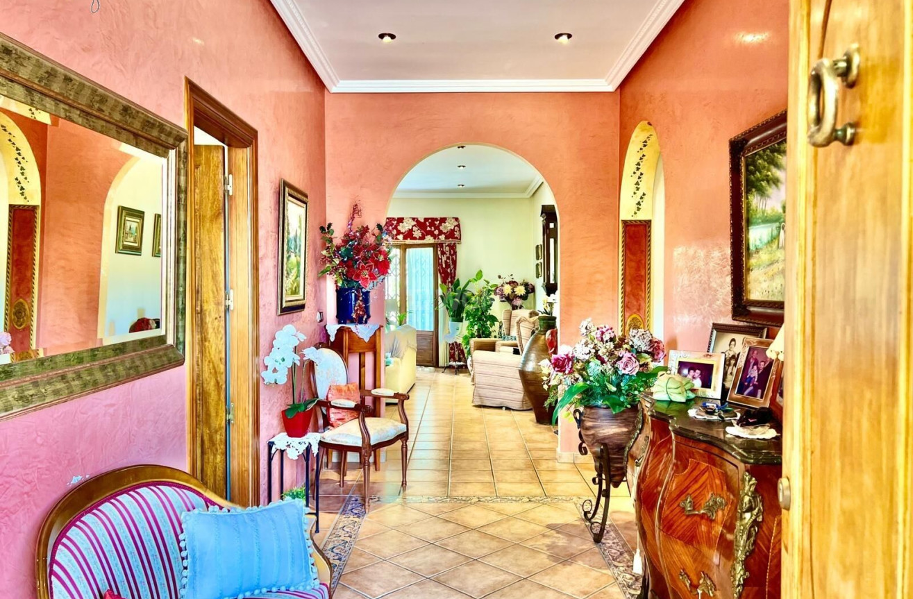 Odsprzedaż - Villa - Daya Vieja - Costa Blanca Sur