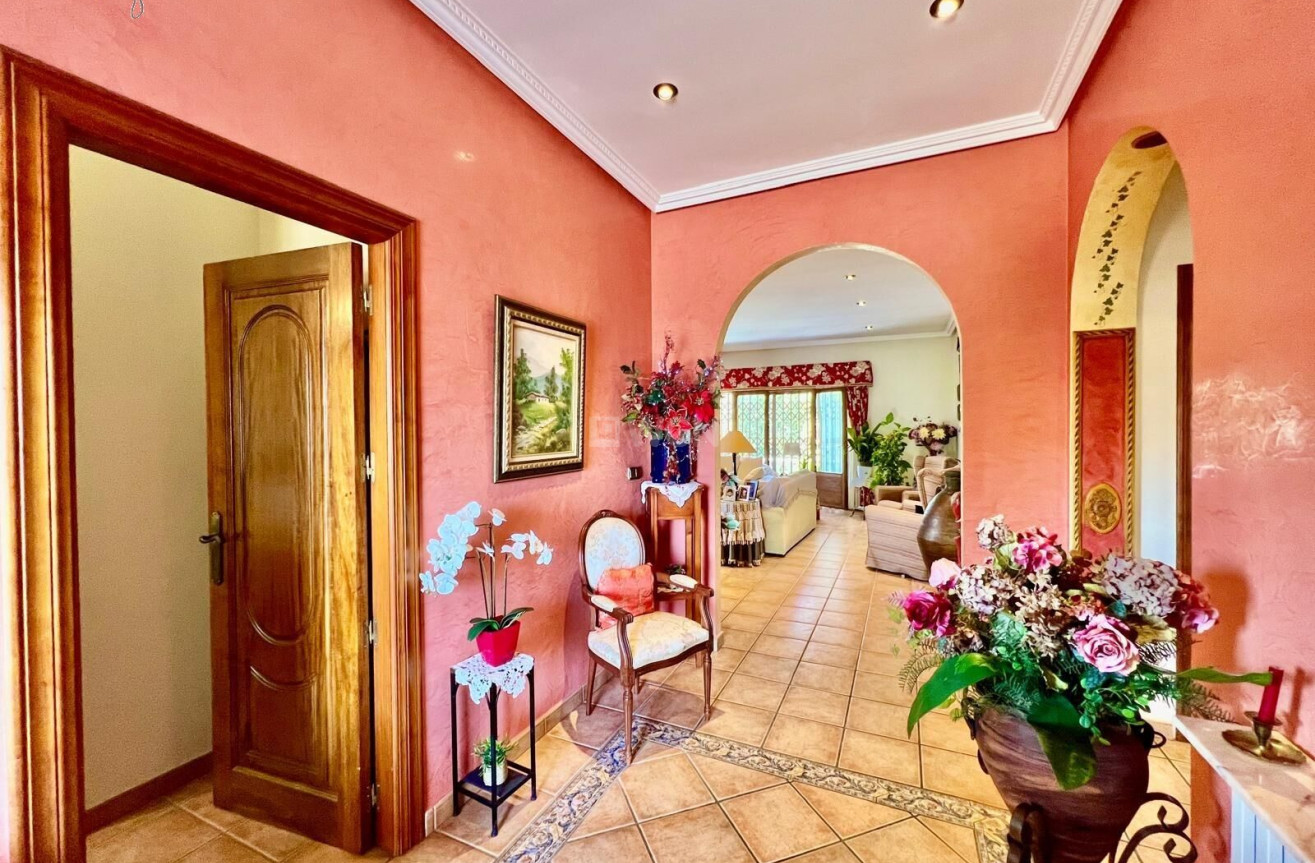 Odsprzedaż - Villa - Daya Vieja - Costa Blanca Sur