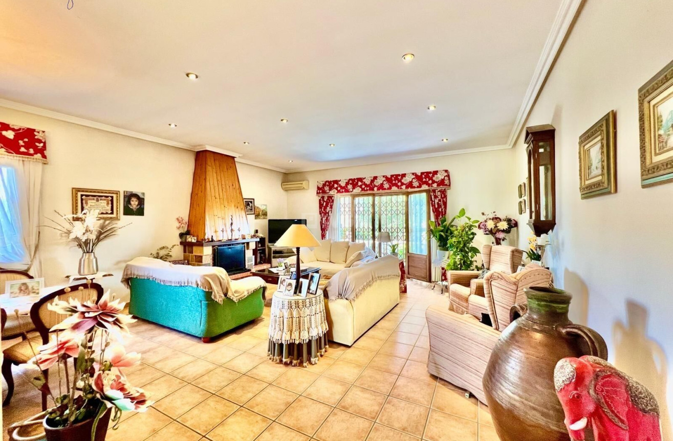Odsprzedaż - Villa - Daya Vieja - Costa Blanca Sur