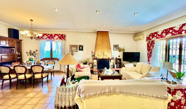 Odsprzedaż - Villa - Daya Vieja - Costa Blanca Sur