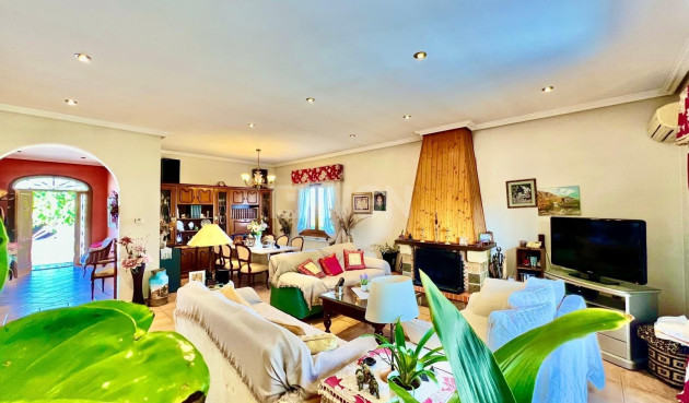Odsprzedaż - Villa - Daya Vieja - Costa Blanca Sur