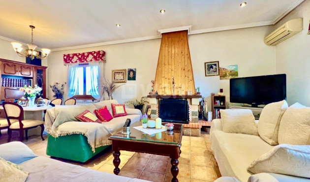 Odsprzedaż - Villa - Daya Vieja - Costa Blanca Sur