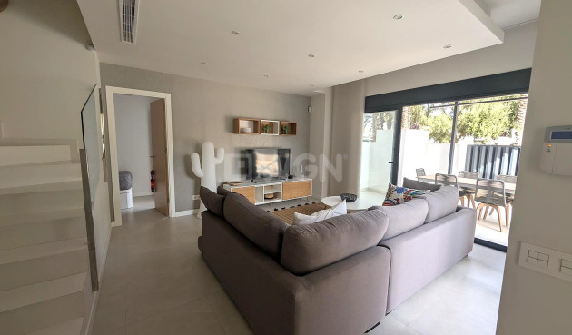 Odsprzedaż - Villa - Santiago de la ribera - Costa Calida
