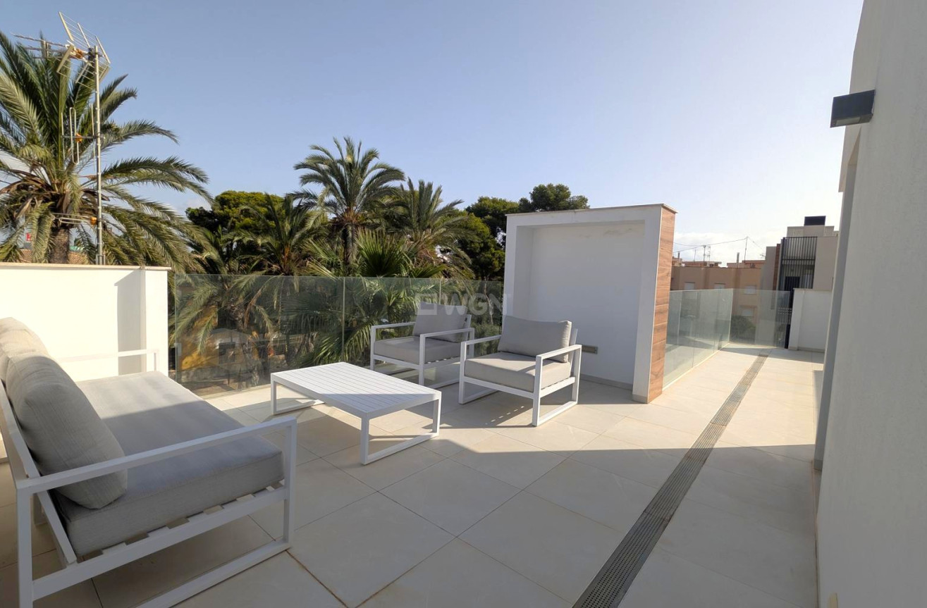Odsprzedaż - Villa - Santiago de la ribera - Costa Calida