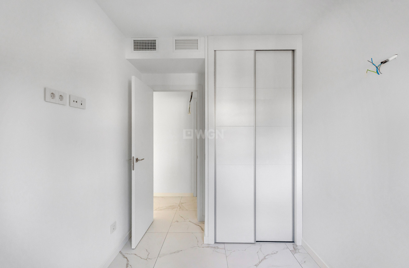 Odsprzedaż - Mieszkanie w bloku - Torrevieja - Costa Blanca