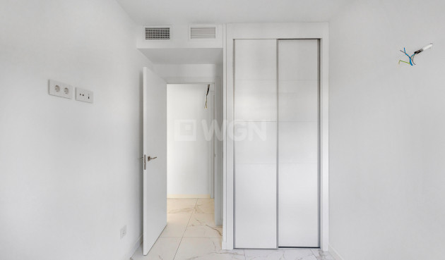 Odsprzedaż - Mieszkanie w bloku - Torrevieja - Costa Blanca