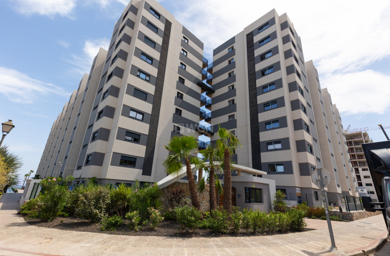 Odsprzedaż - Mieszkanie w bloku - Torrevieja - Costa Blanca