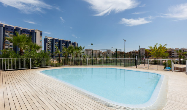 Odsprzedaż - Mieszkanie w bloku - Torrevieja - Costa Blanca